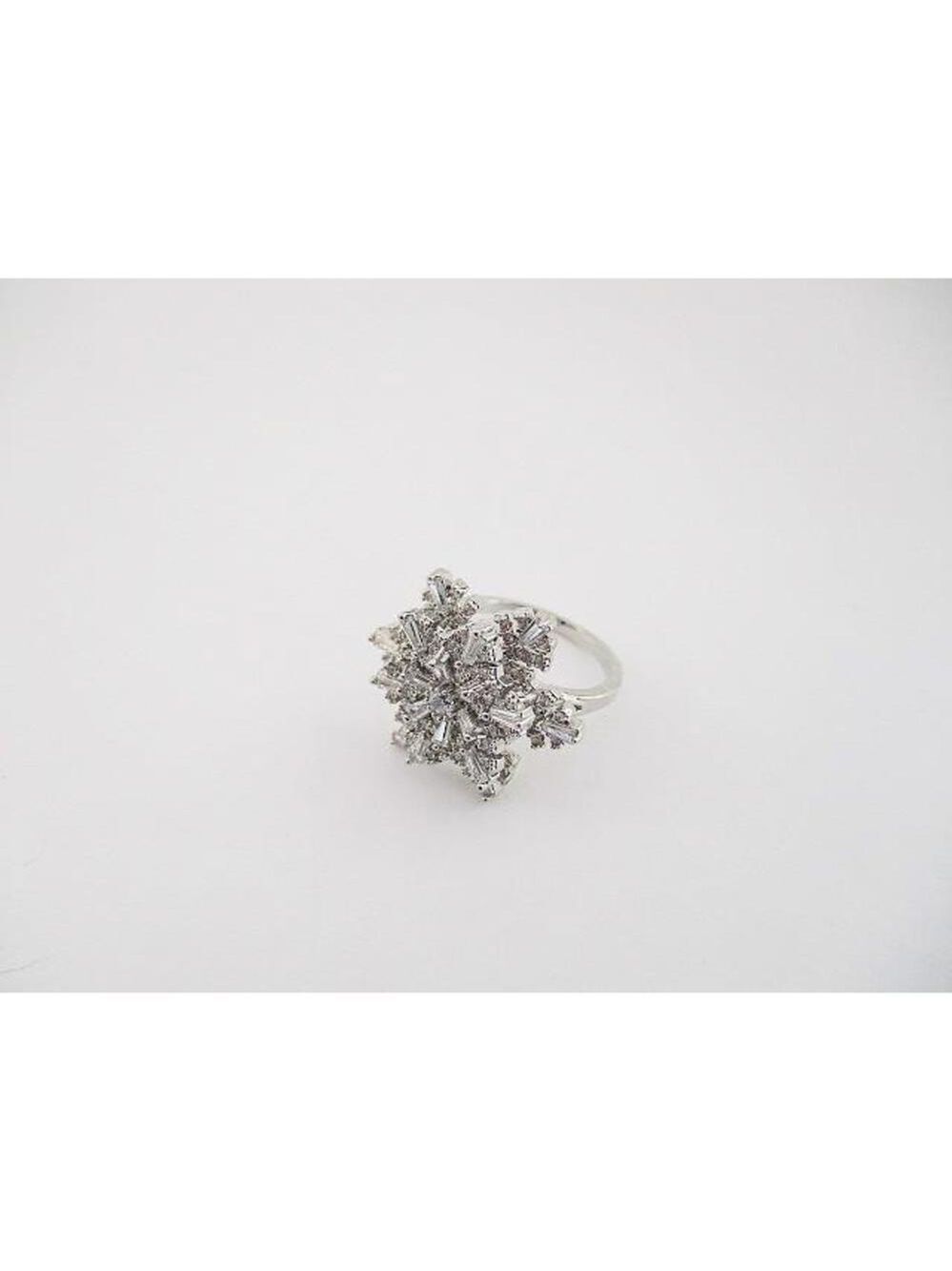 Macys & Co Silver two Tier Spinning Snowflake Ring, Size 7